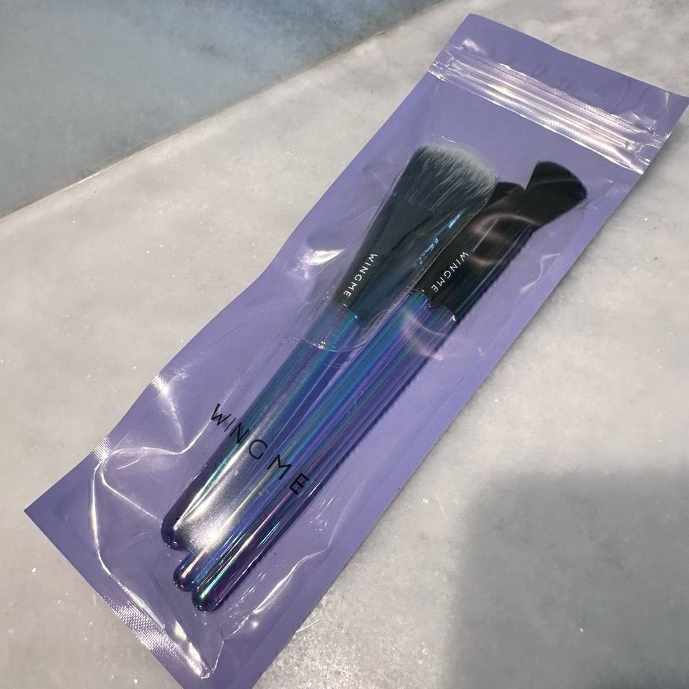 NWT Wing Me Cosmetics Halo Series Brush Trio Package Set Iridescent Black OS